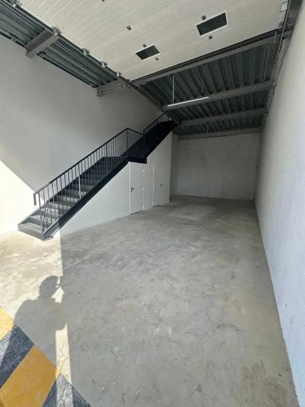 46 Rue Des Osiers, Coignières for lease Interior Photo- Image 1 of 9