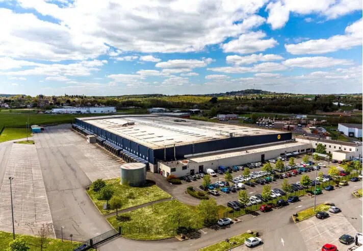 Industrial in Montceau-les-Mines for lease Building Photo- Image 1 of 5