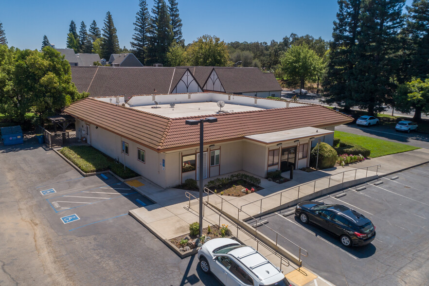 8001 Madison Ave, Citrus Heights, CA for sale - Aerial - Image 2 of 23