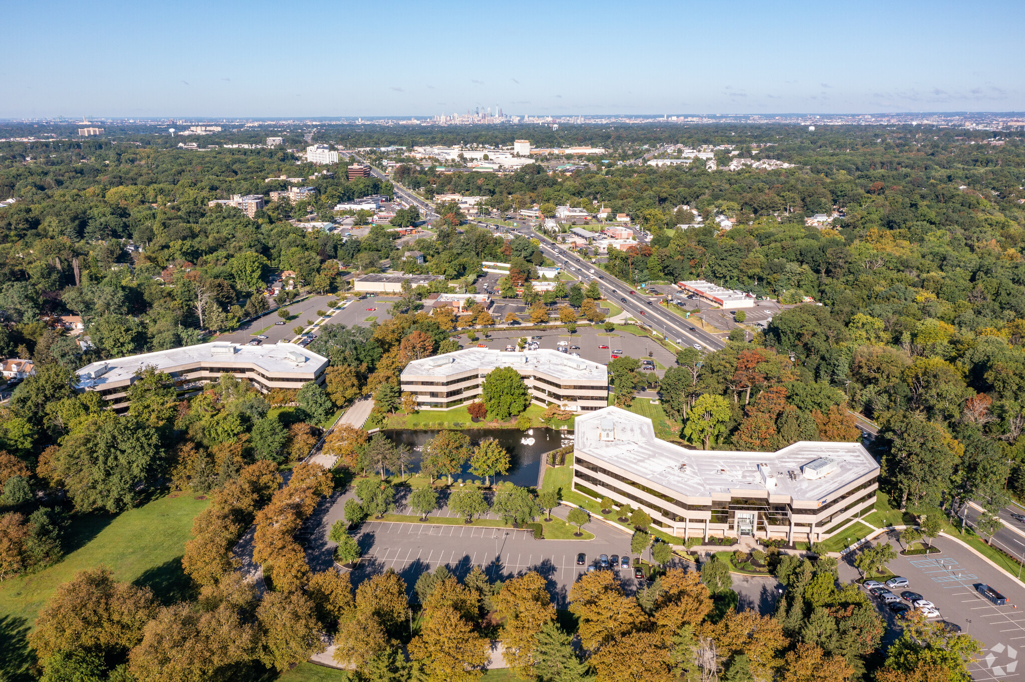 200 Lake Dr E, Cherry Hill, NJ for lease Building Photo- Image 1 of 11