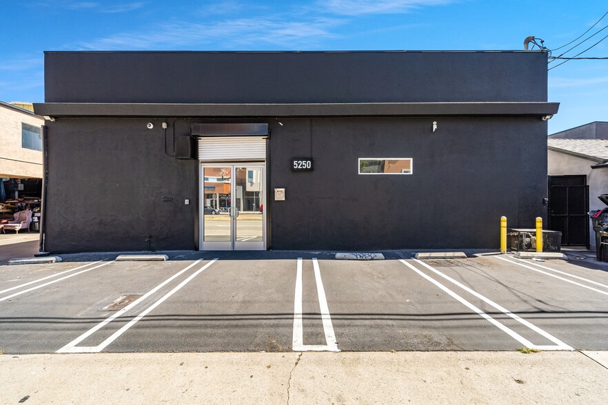 5250 Vineland Ave, North Hollywood, CA for sale - Building Photo - Image 1 of 1