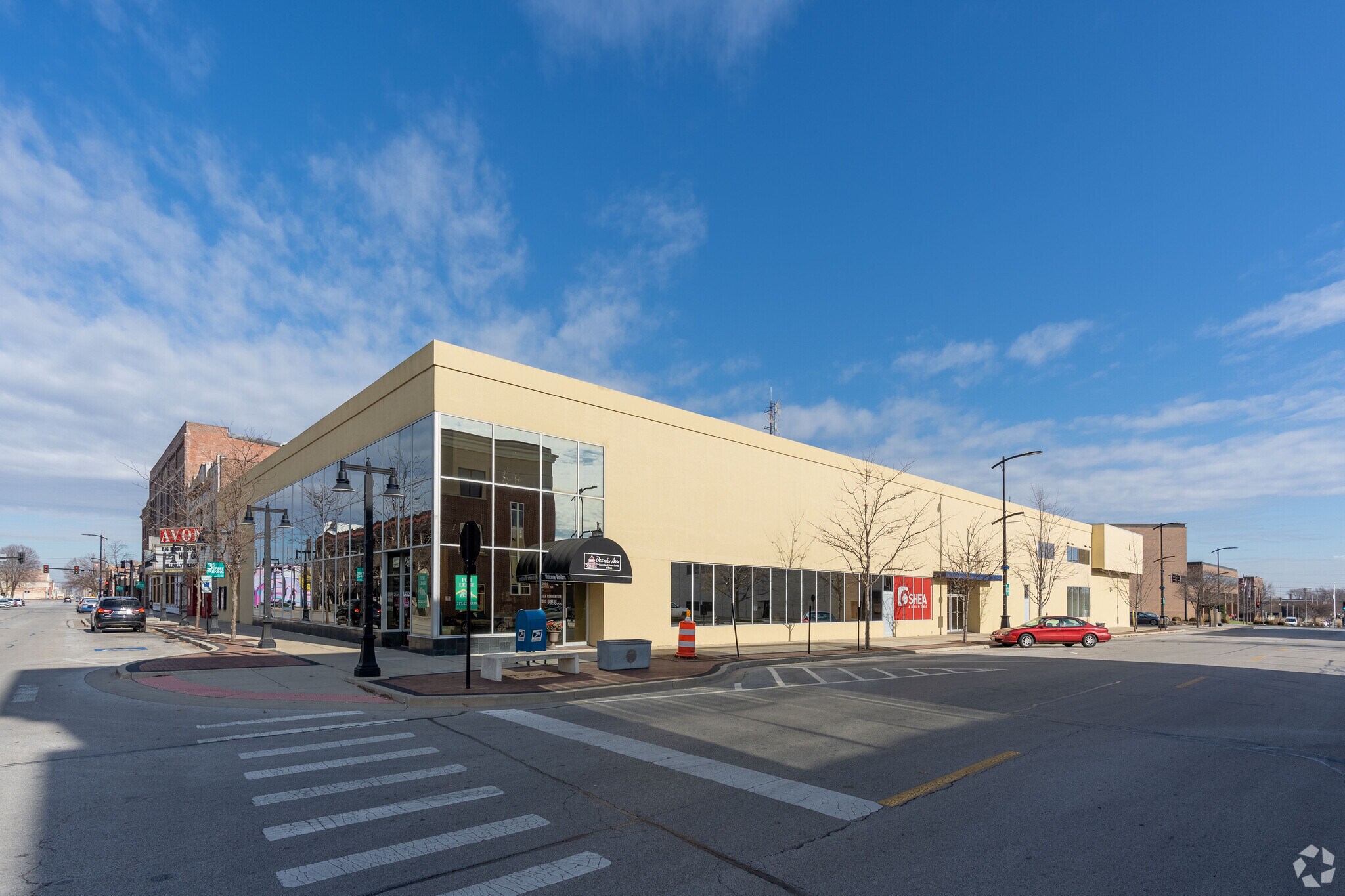 410 N Water St, Decatur, IL 62523 Office for Lease
