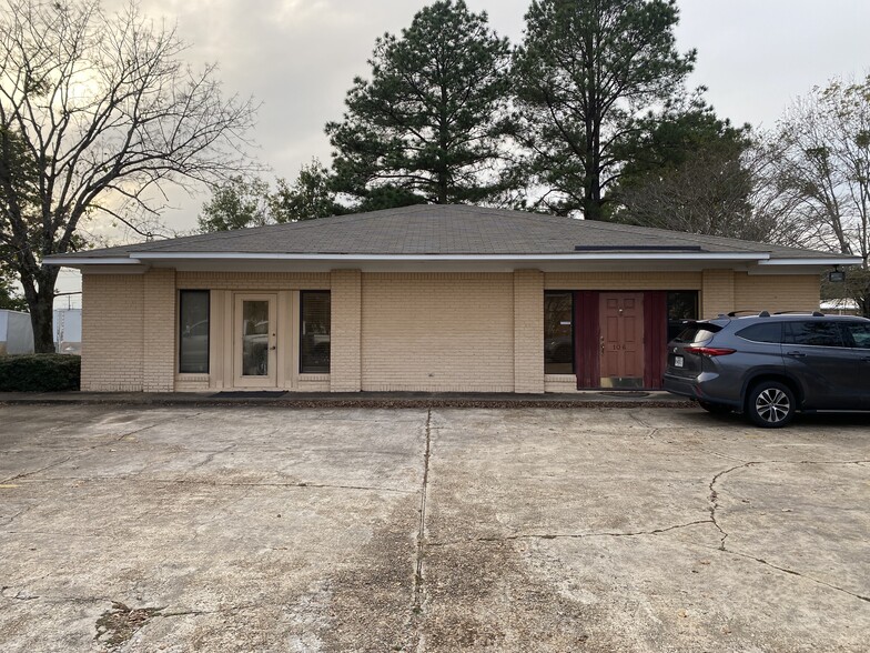 106 Office Park Dr, Brandon, MS for sale - Building Photo - Image 1 of 12