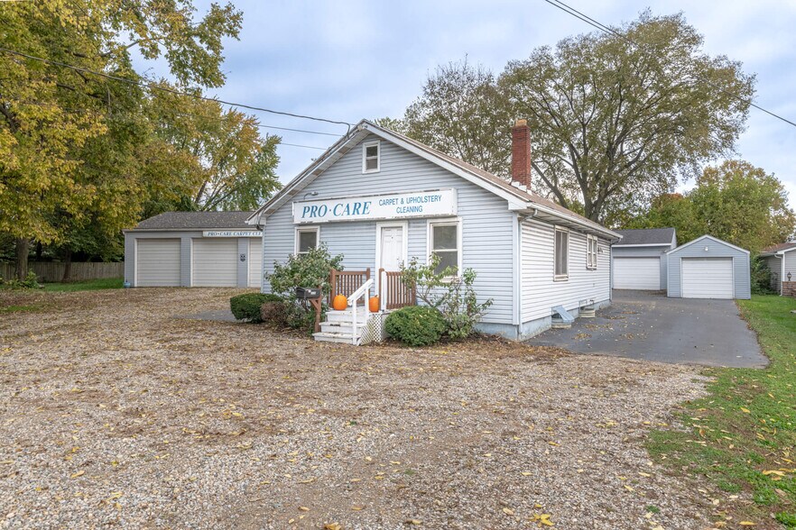 2237 Highland St, Middletown, OH for sale - Building Photo - Image 1 of 1