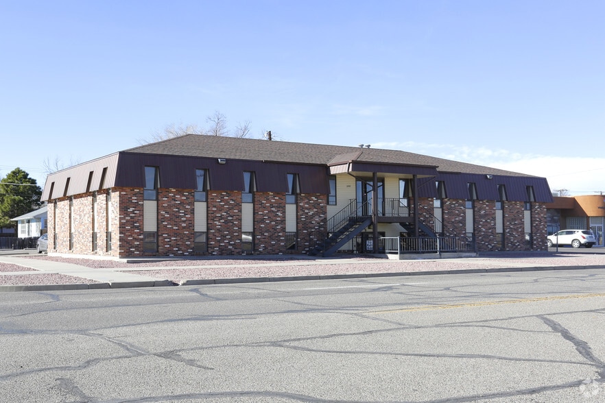 1002-1008 W Abriendo Ave, Pueblo, CO for lease - Building Photo - Image 2 of 12