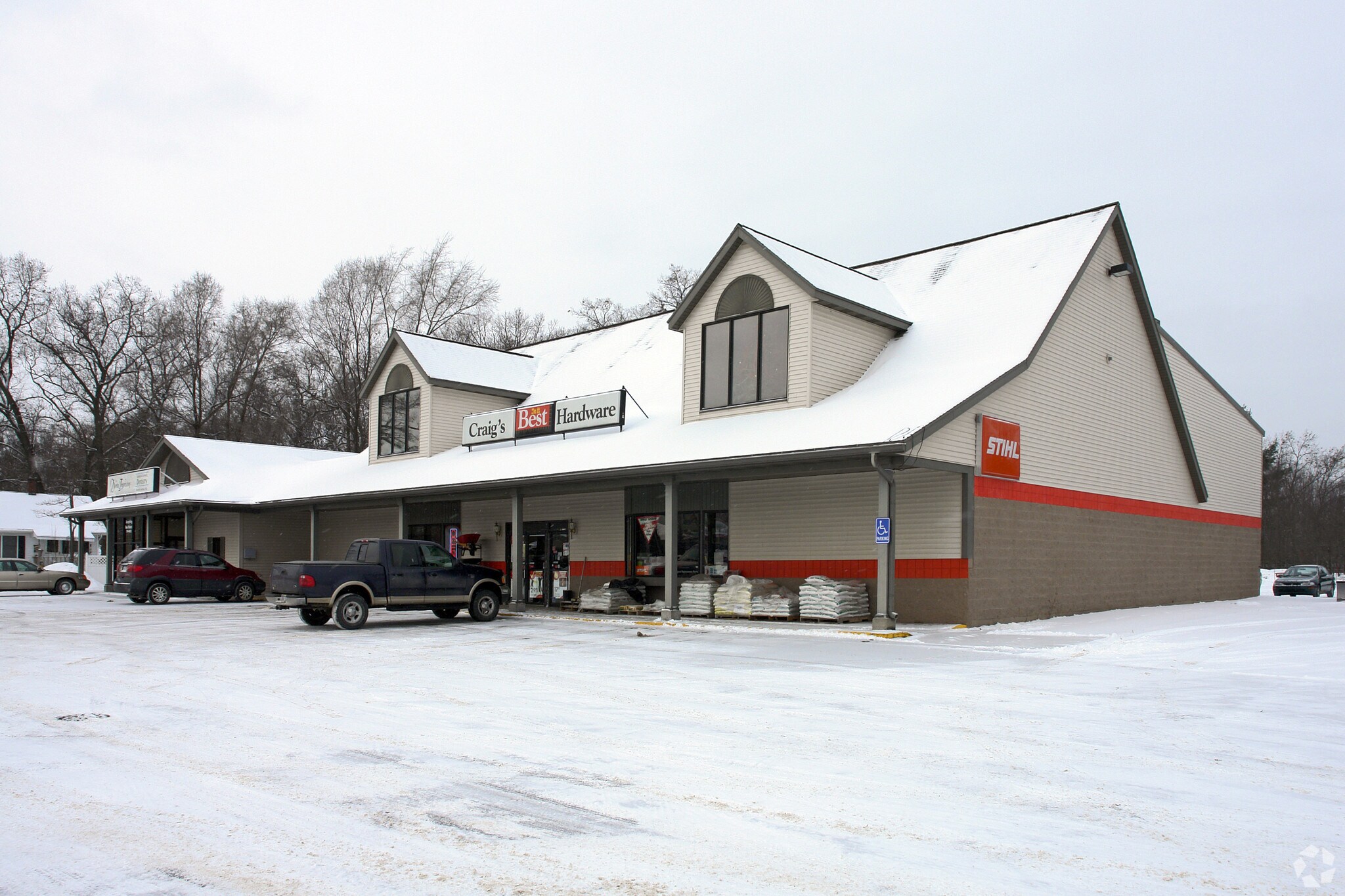 1745 Holton Rd, Muskegon, MI for sale Primary Photo- Image 1 of 1