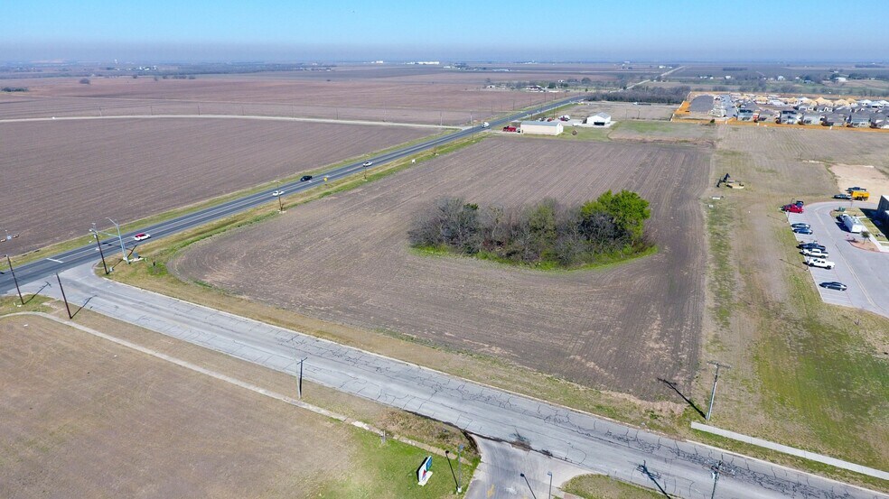 709 Carlos G Parker Blvd NW, Taylor, TX for sale - Aerial - Image 3 of 15
