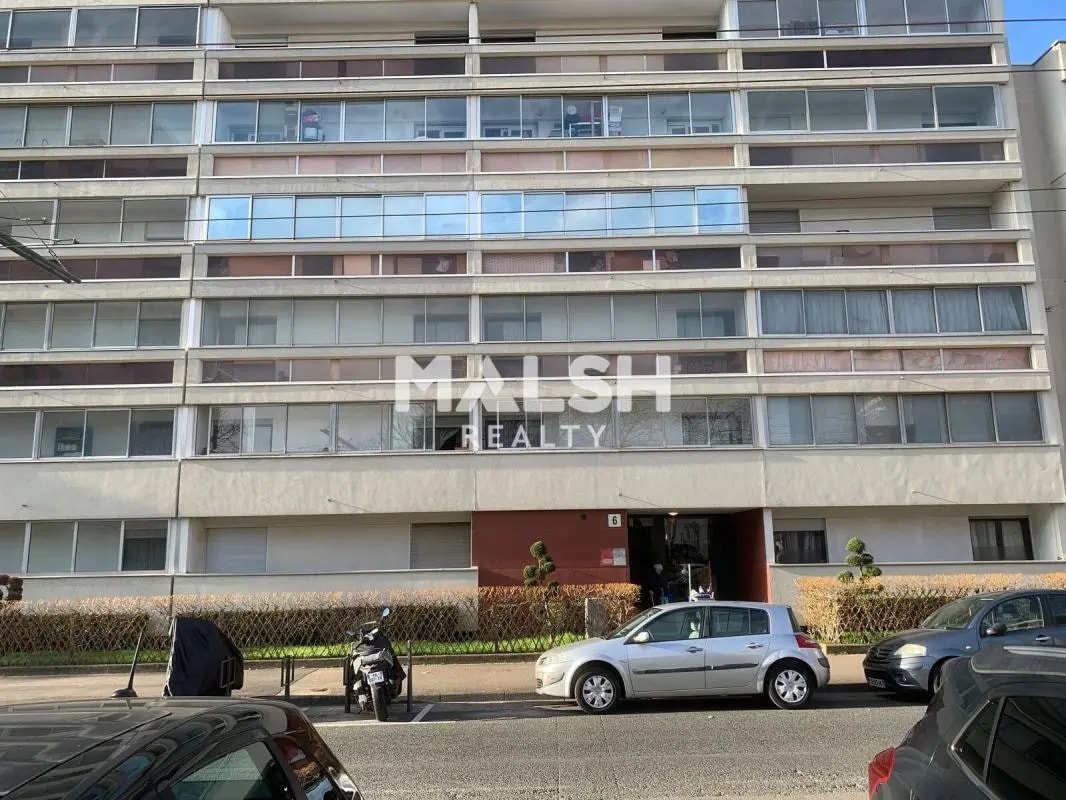 Office in Rillieux-la-Pape for sale Building Photo- Image 1 of 20