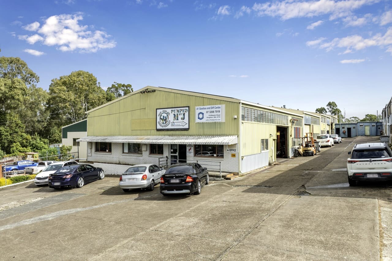 138 Meakin Rd, Kingston for sale Primary Photo- Image 1 of 11