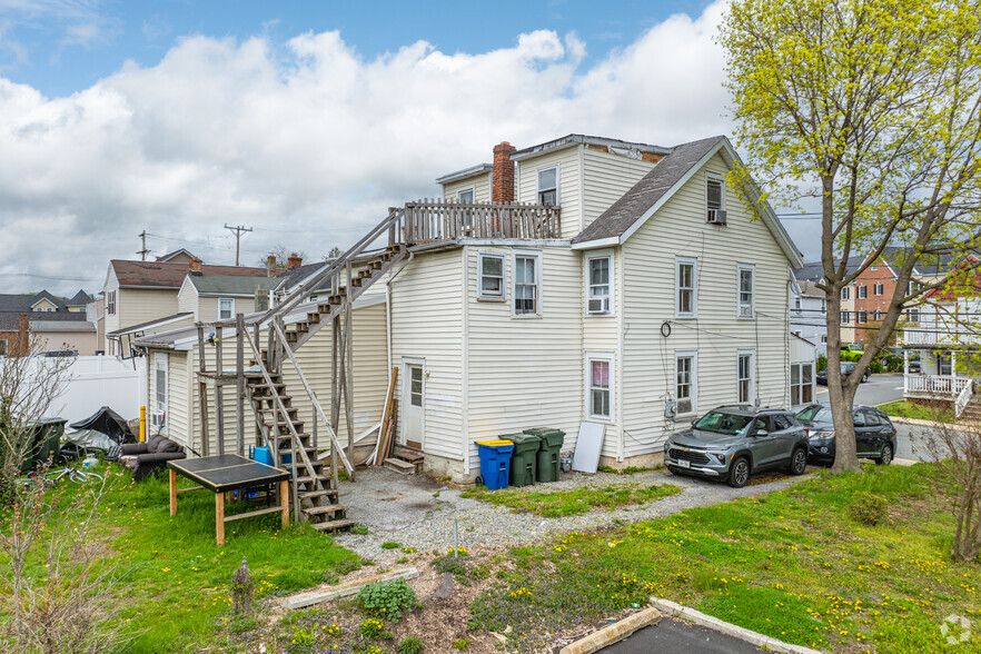 Newark Portfolio portfolio of 10 properties for sale on LoopNet.com - Building Photo - Image 3 of 6