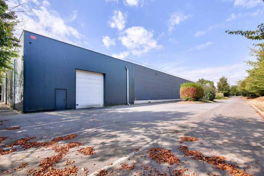 56 Avenue De La Pyramide, Tremblay-en-France for lease - Building Photo - Image 2 of 4