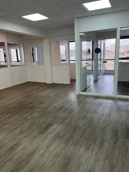 9 Rue Maurice Grandcoing, Ivry-sur-Seine for lease - Building Photo - Image 3 of 12