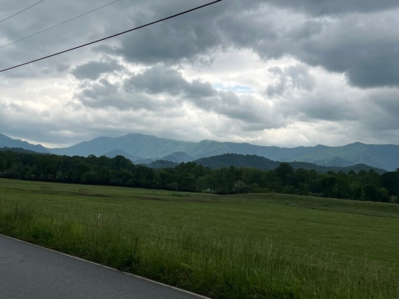 6387 Airport Rd, Andrews, NC for sale - Building Photo - Image 2 of 31