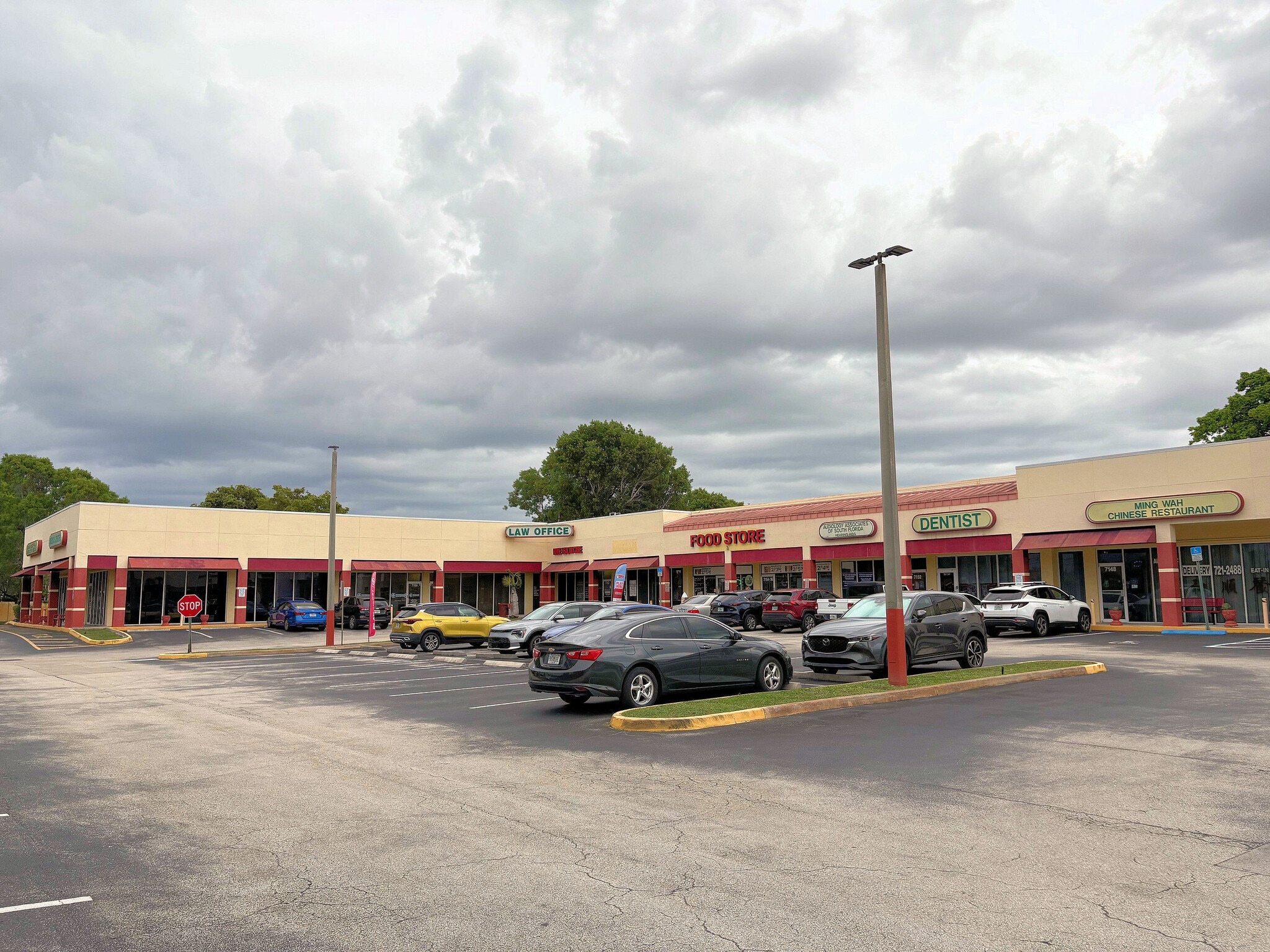 7118-7170 N Nob Hill Rd, Tamarac, FL for lease Interior Photo- Image 1 of 1