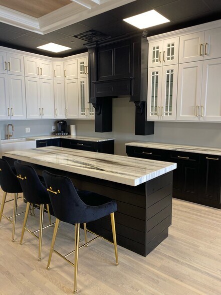 425 Wild Ave, Staten Island, NY for sale - Primary Photo - Image 1 of 1