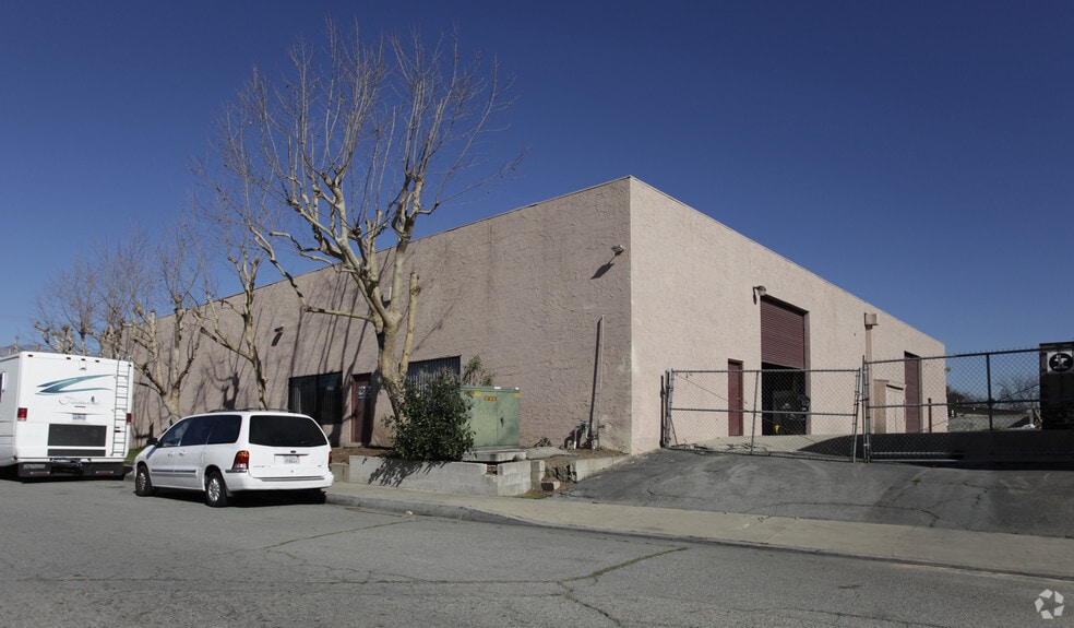 1345 W Holt Blvd, Ontario, CA for lease - Building Photo - Image 3 of 3