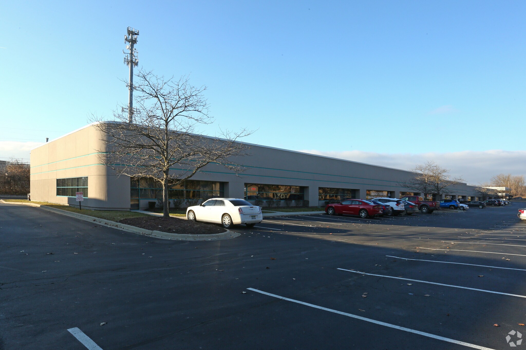 44099 Plymouth Oaks Blvd, Plymouth, MI for lease Building Photo- Image 1 of 7