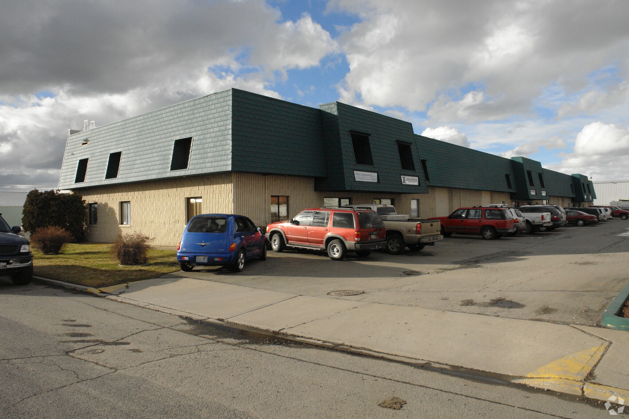 3929-3939 E Boone Ave, Spokane, WA for sale Primary Photo- Image 1 of 1
