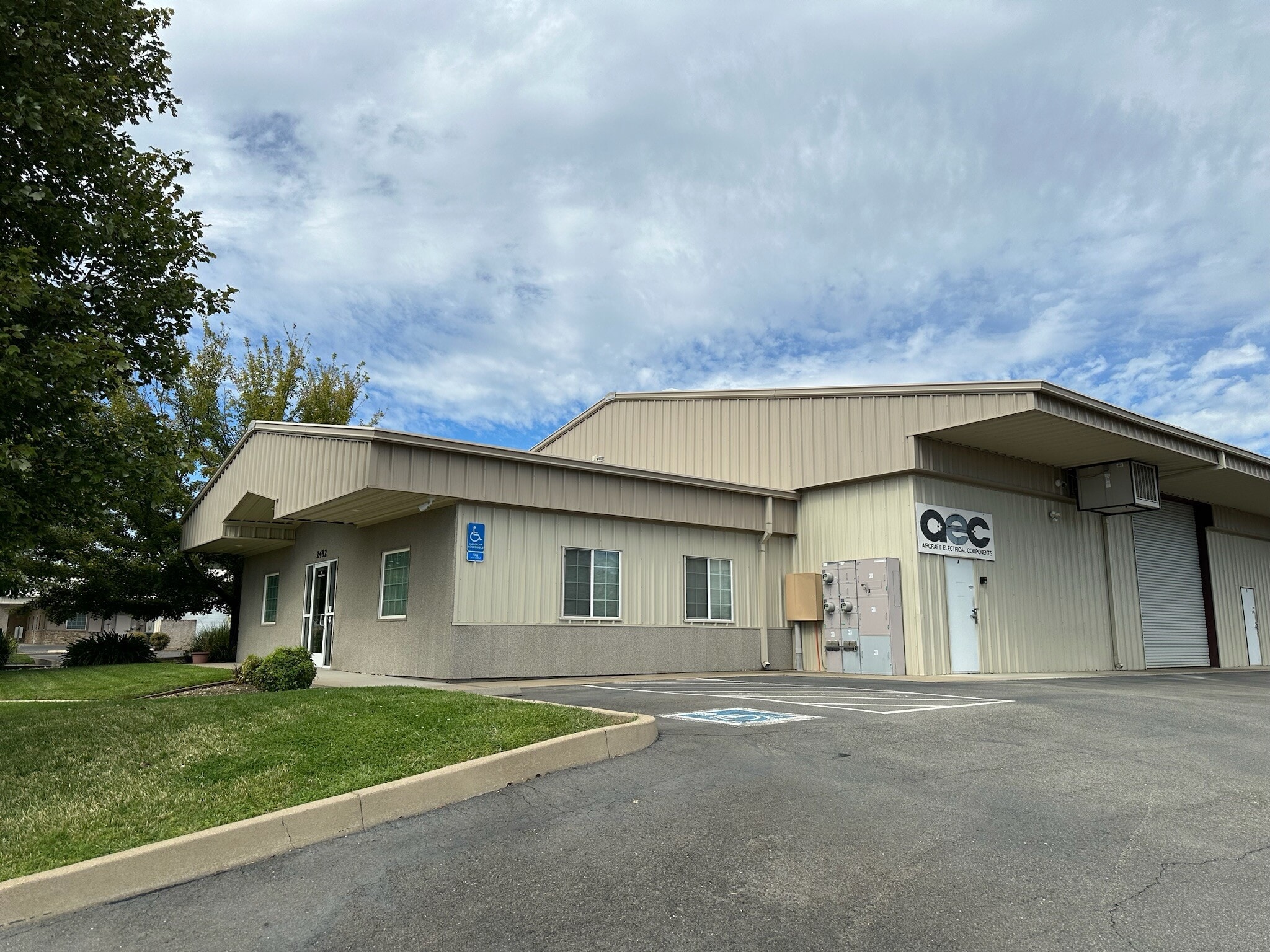 2482 Progress Dr, Redding, CA for sale Building Photo- Image 1 of 52