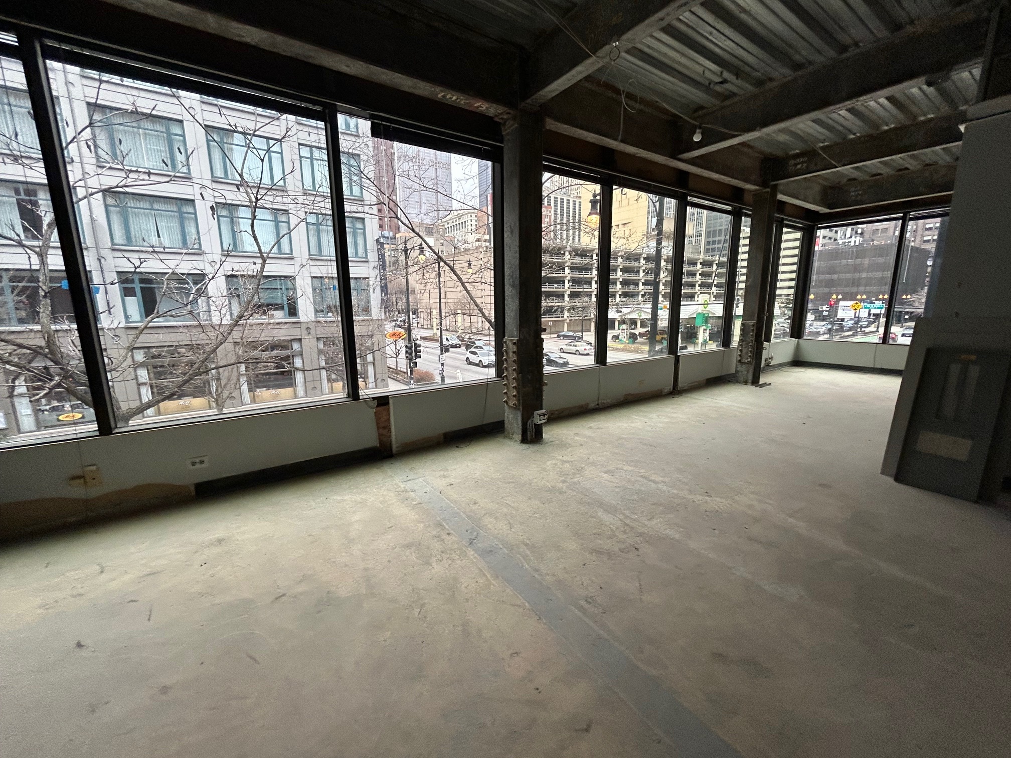 41 W Ida B Wells Dr, Chicago, IL for lease Interior Photo- Image 1 of 2