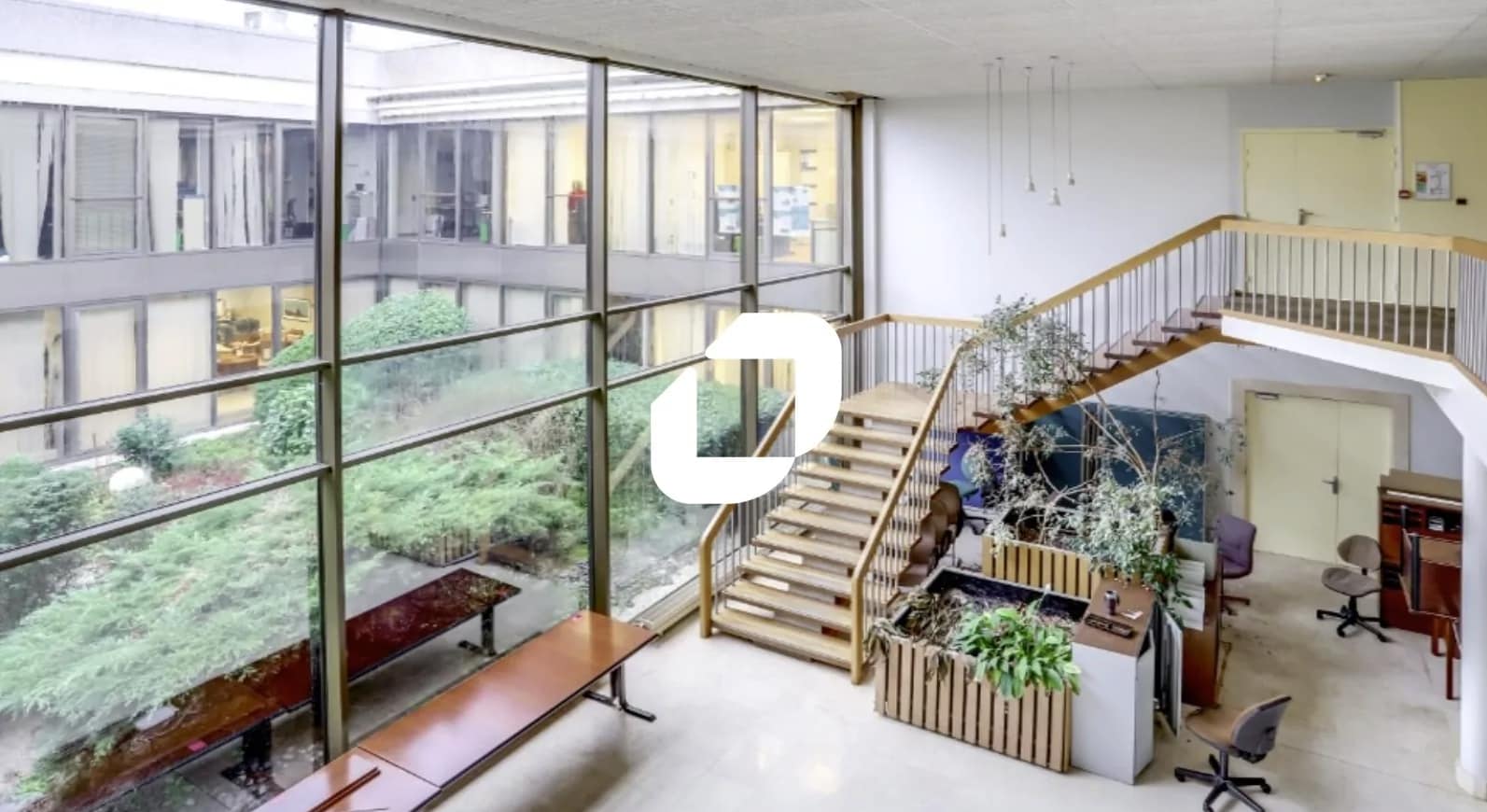 Office in Lisses for lease Interior Photo- Image 1 of 1