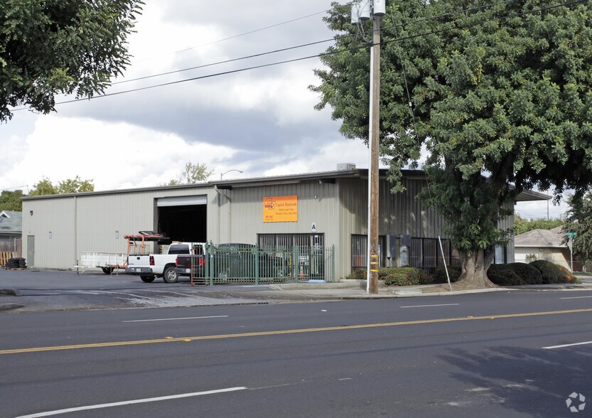 1661 E Miner Ave, Stockton, CA for sale - Primary Photo - Image 1 of 10