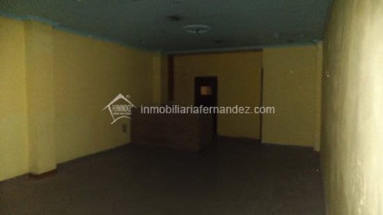 Retail in Cáceres, Cáceres for lease - Building Photo - Image 1 of 19