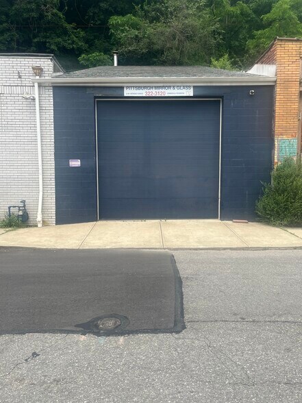 924 Vinial St, Pittsburgh, PA for sale - Primary Photo - Image 1 of 4