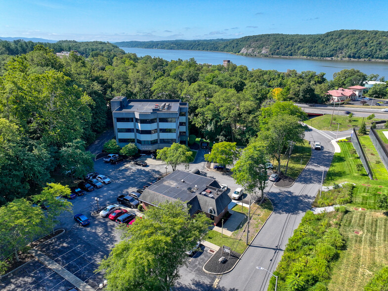 27 Fox St, Poughkeepsie, NY for lease - Aerial - Image 2 of 8