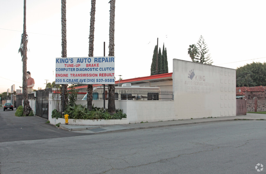 501-505 S Crane Ave, Compton, CA for sale - Building Photo - Image 2 of 9