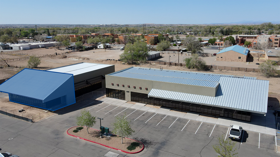8325-8333 2nd St NW, Los Ranchos De Albuquerque, NM for lease - Building Photo - Image 1 of 5