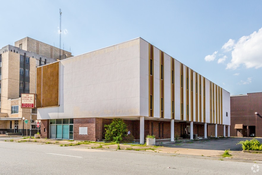 121 W 6th Ave, Pine Bluff, AR for sale - Primary Photo - Image 1 of 7
