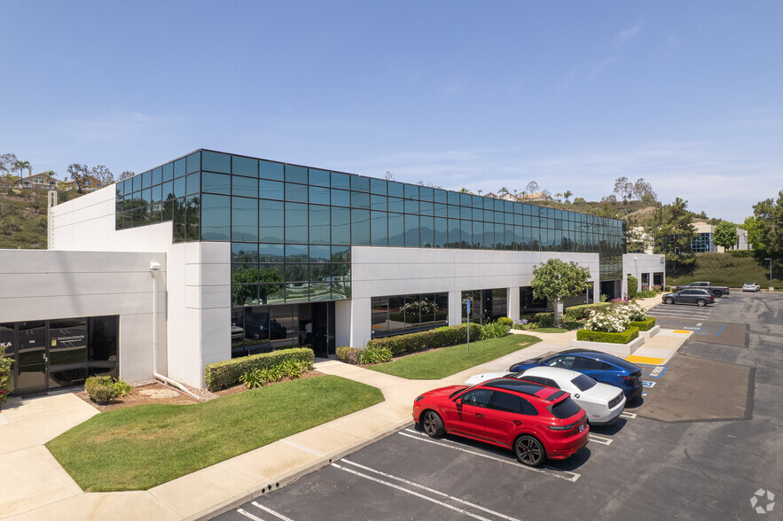 26941 Cabot Rd, Laguna Hills, CA for lease - Building Photo - Image 2 of 29