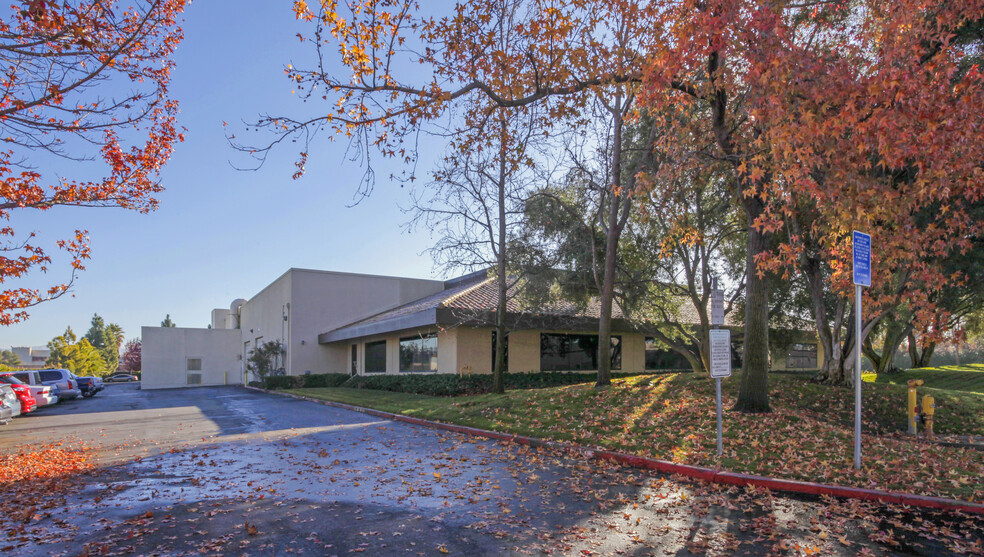 1244-1248 Reamwood Ave, Sunnyvale, CA for lease - Building Photo - Image 2 of 4