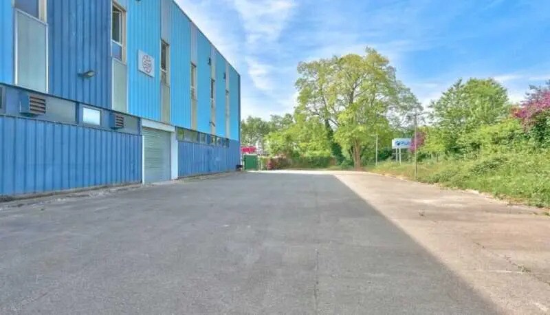 1 Rue Blaise Pascal, Chilly-Mazarin for lease - Building Photo - Image 2 of 25