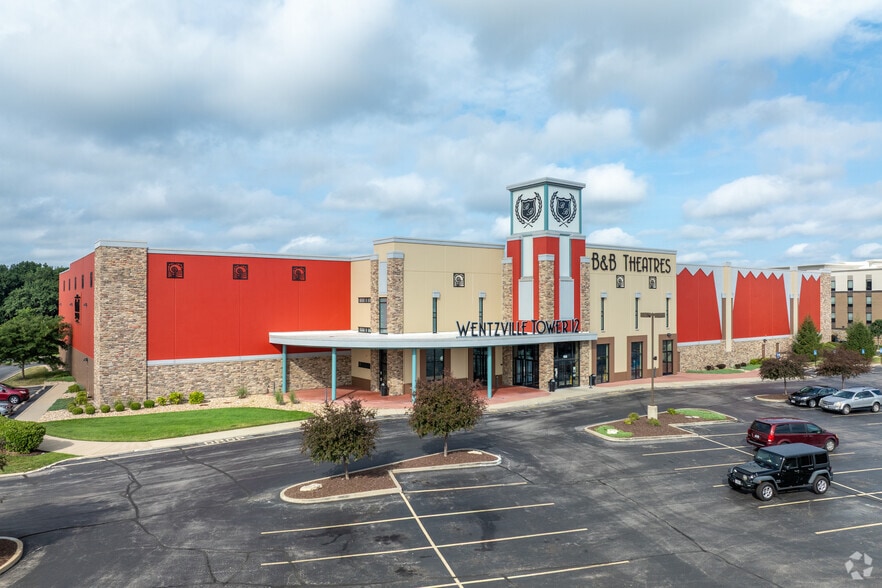 15-Property NNN-Leased Movie Theaters portfolio of 15 properties for sale on LoopNet.com - Building Photo - Image 3 of 22