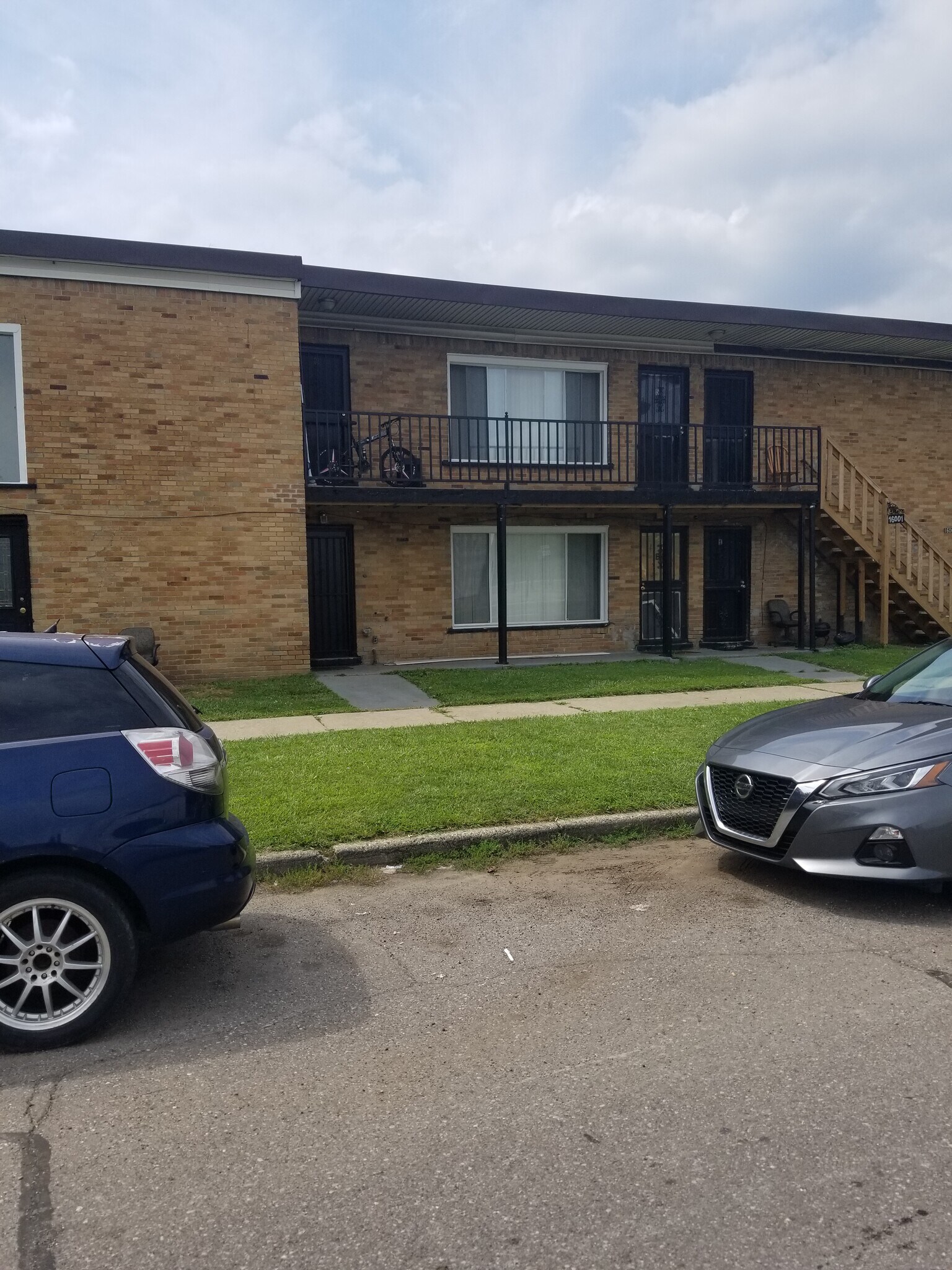 16001 Schoolcraft St, Detroit, MI 48227 Washington Apts