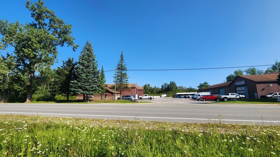 3550 Griswold Rd, Port Huron, MI for sale - Building Photo - Image 1 of 6