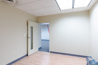 799 Roosevelt Rd, Glen Ellyn, IL for lease Interior Photo- Image 1 of 3