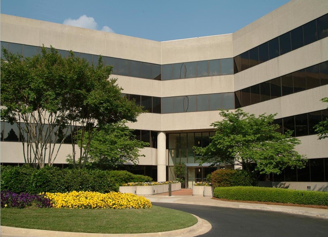 20002100 SouthBridge Pky, Birmingham, AL 35209 Office Space for