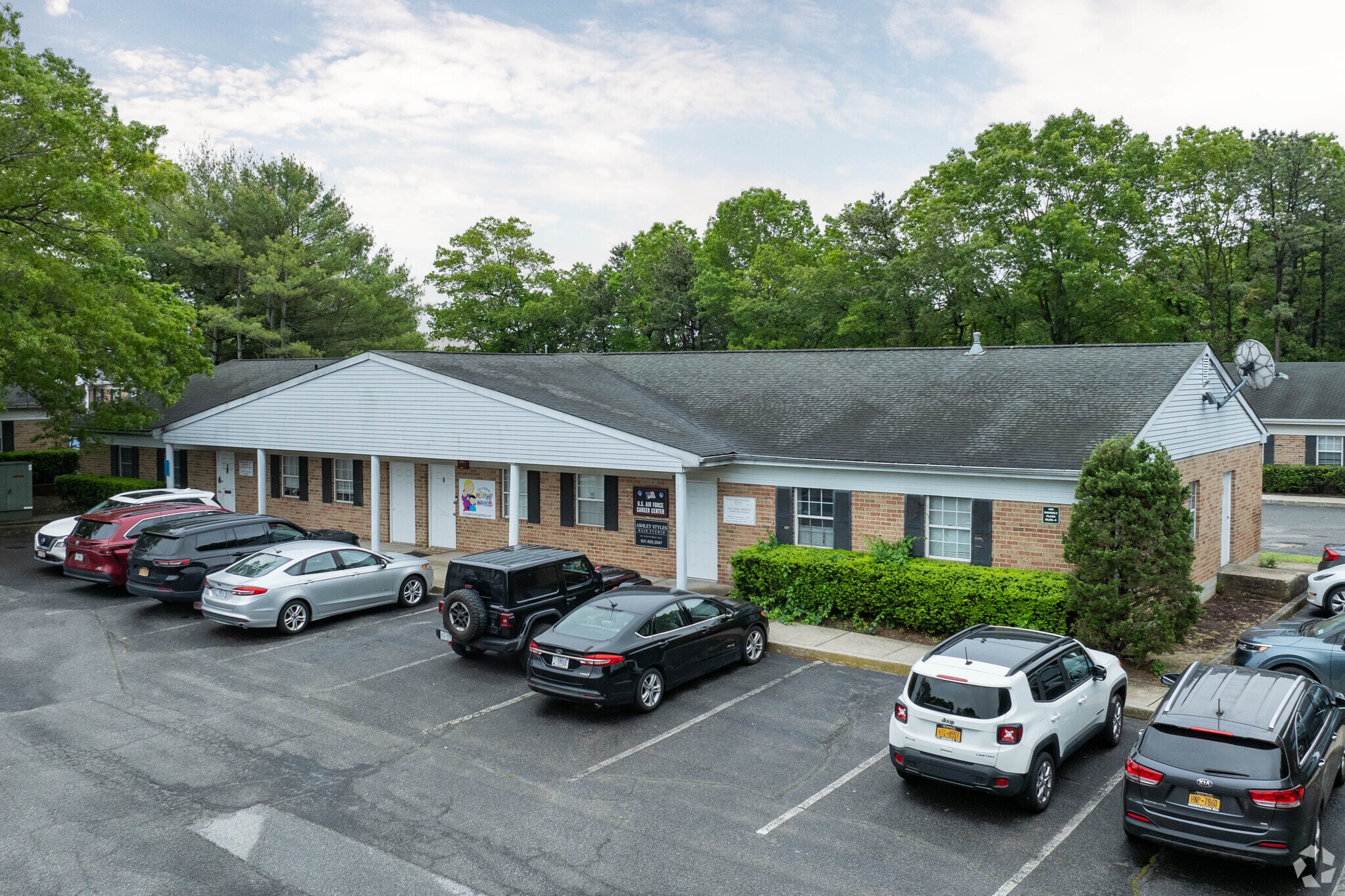 440-450 Waverly Ave, Patchogue, NY for lease Primary Photo- Image 1 of 5