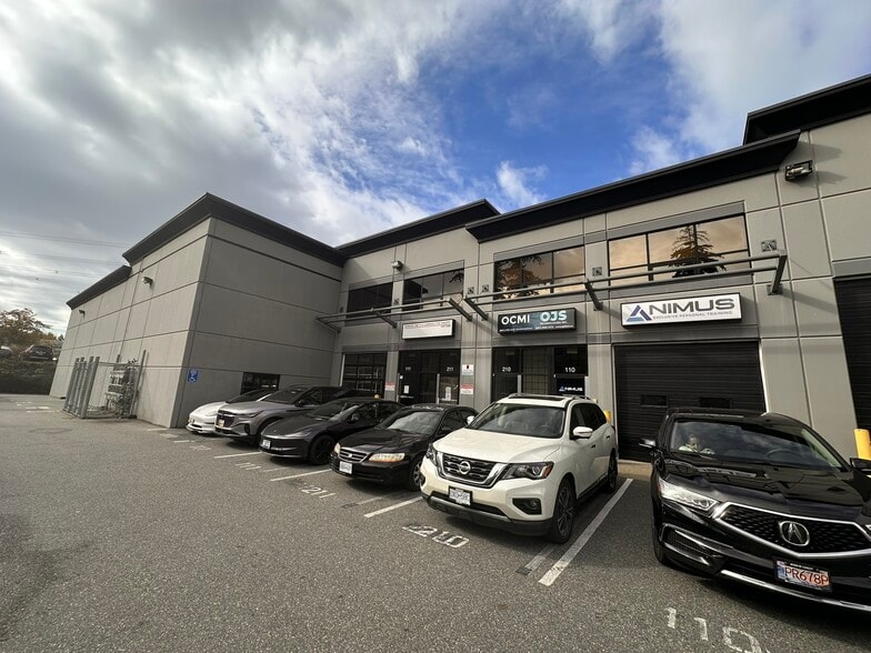 15272 Croydon Dr, Surrey, BC for sale - Building Photo - Image 3 of 24