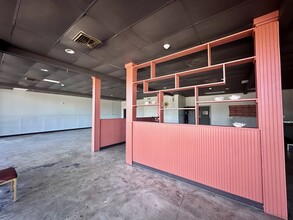 6025 Phelan Blvd, Beaumont, TX for lease Building Photo- Image 1 of 2