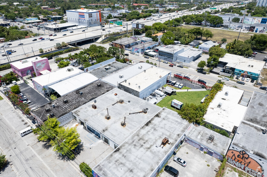 560 NW 29th St, Miami, FL for lease - Building Photo - Image 3 of 7