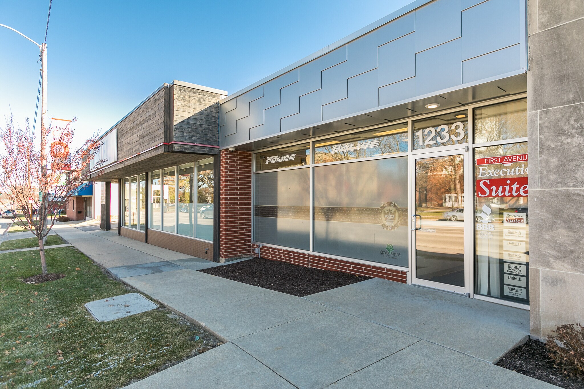 1239 1st Ave SE, Cedar Rapids, IA for sale Building Photo- Image 1 of 1