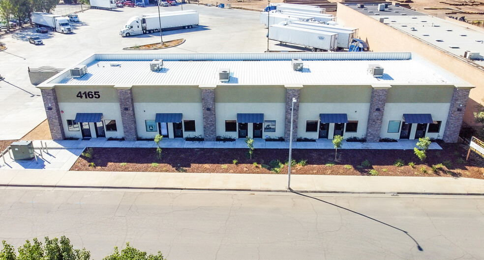 4165 W Alamos Ave, Fresno, CA for lease - Building Photo - Image 1 of 5