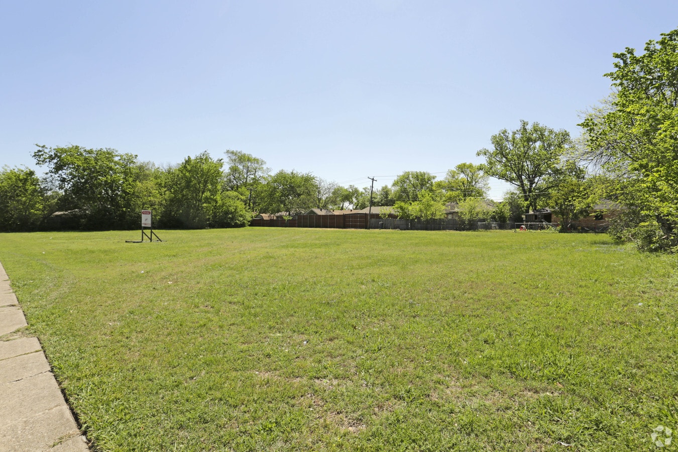 9222 Bruton Rd, Dallas, TX 75217