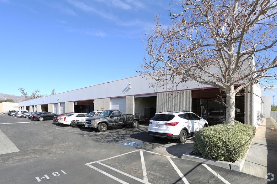 21828 Lassen St, Chatsworth, CA for lease - Primary Photo - Image 2 of 3