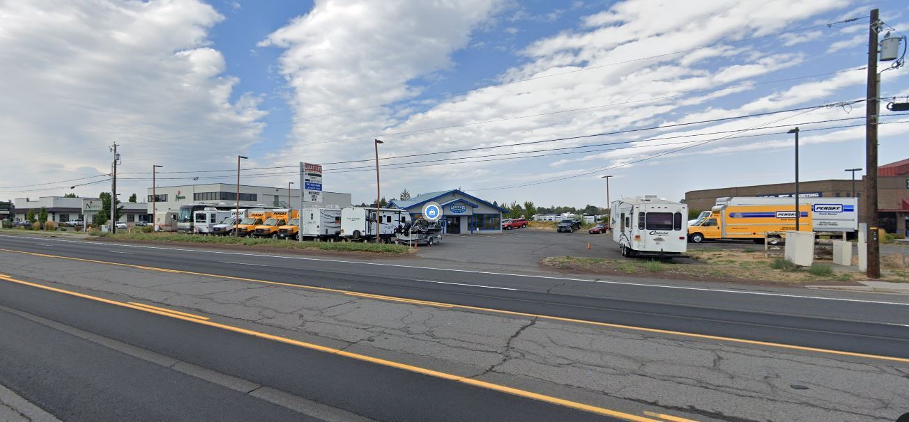 2987 S Highway 97, Redmond, OR for sale Primary Photo- Image 1 of 1