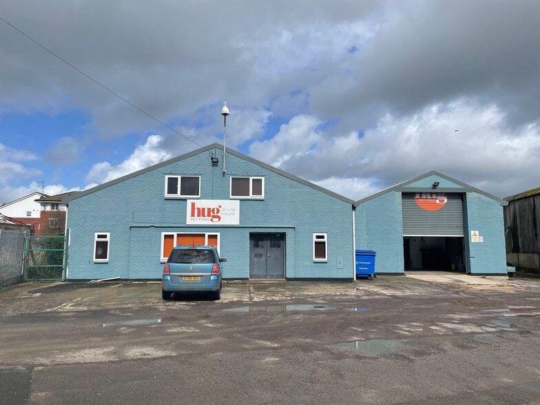 London Rd, Devizes for lease - Building Photo - Image 1 of 2